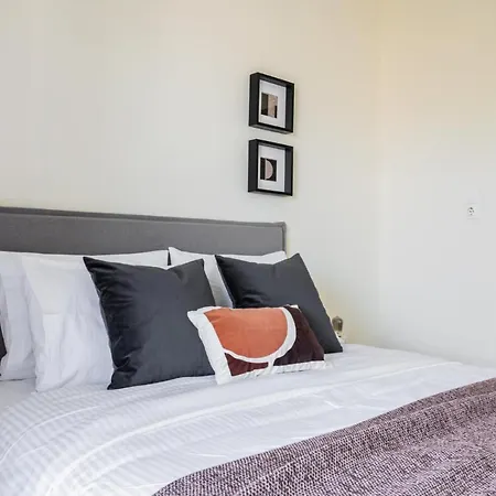 Oda ve Kahvaltı Luxury Mauri Milano